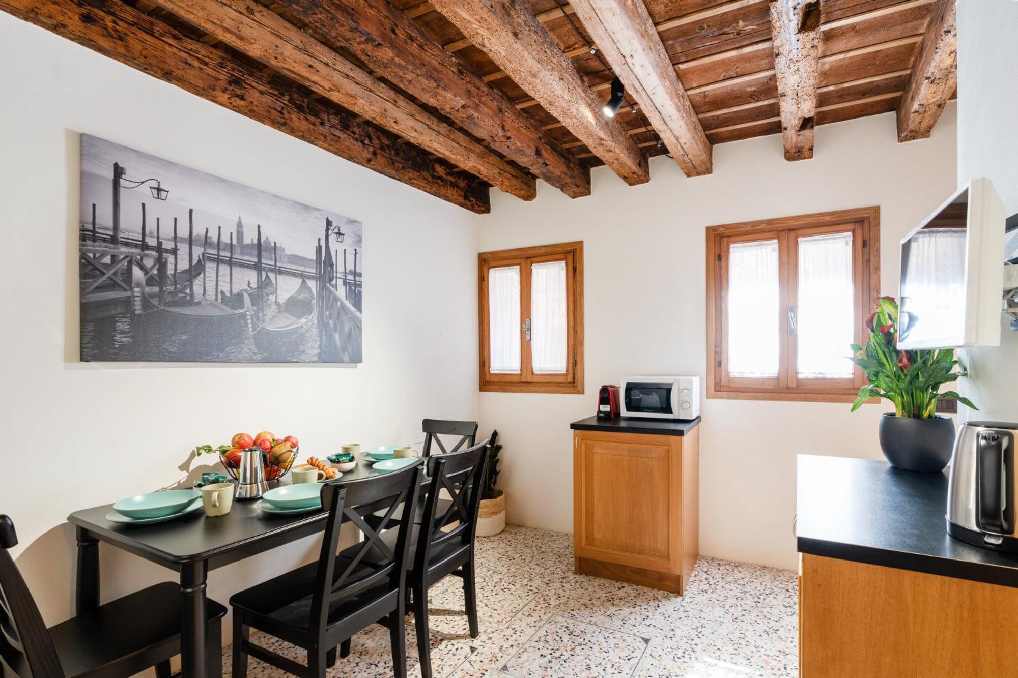 5 Minuti Da Rialto, Intera Palazzina Veneziana * Venice
