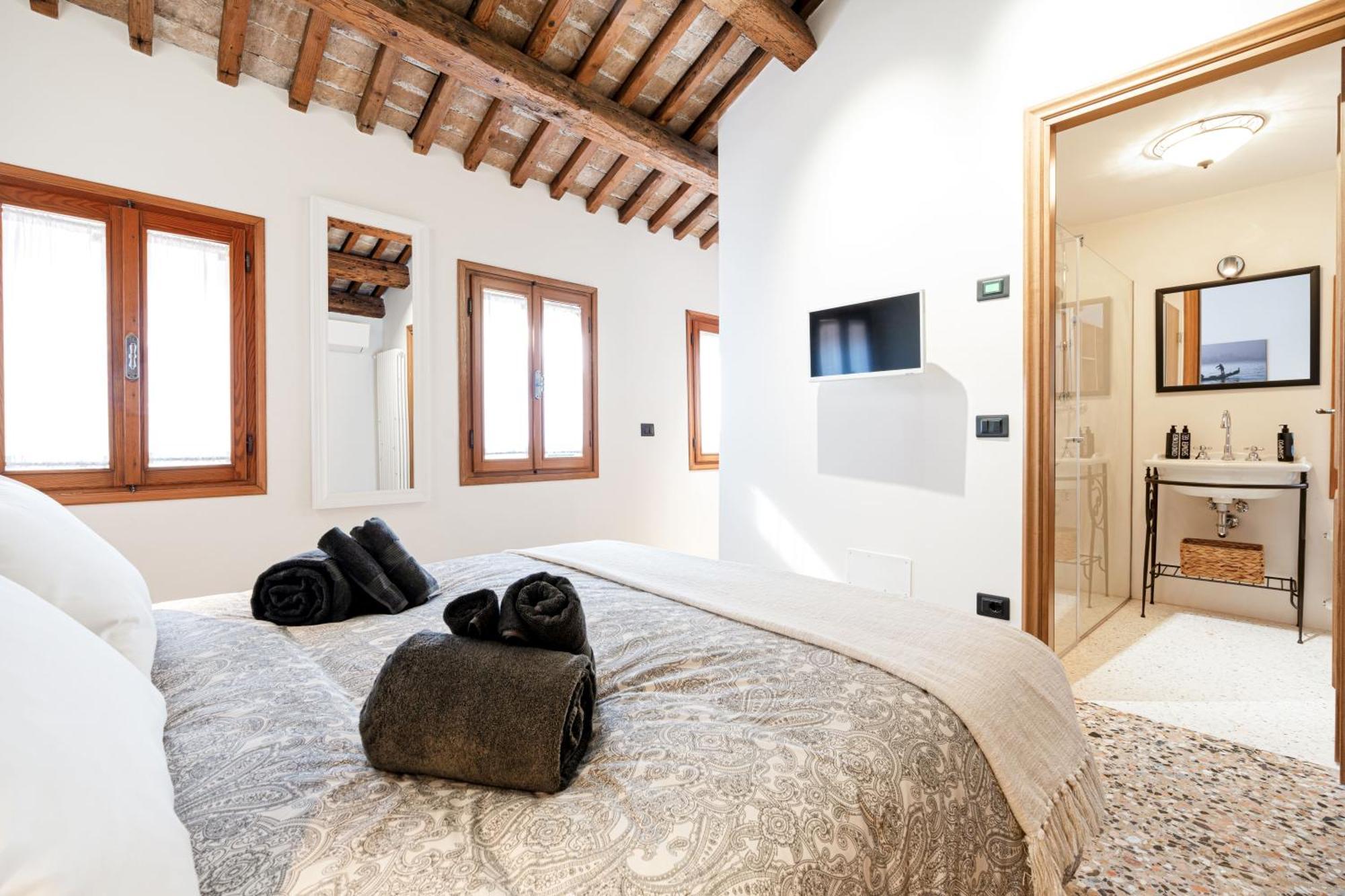 5 Minuti Da Rialto, Intera Palazzina Veneziana Holiday home